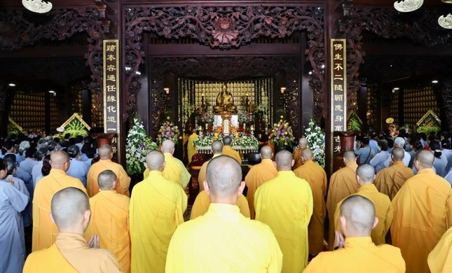 Trang nghiêm lễ tưởng niệm Trang nghiêm lễ tưởng niệm