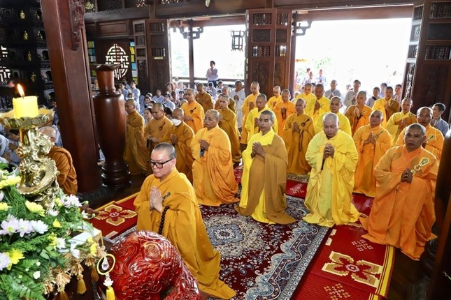 Chư tôn đức Tăng Ni, Phật tử tỉnh Đắk Lắk tưởng niệm Chư tôn đức Tăng Ni, Phật tử tỉnh Đắk Lắk tưởng niệm