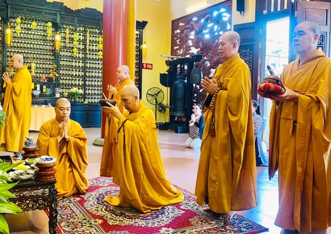 Khóa lễ cung tiến Giác linh Khóa lễ cung tiến Giác linh