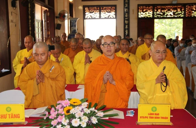 Tưởng niệm Đức Phật Hoàng Trần Nhân Tông Tưởng niệm Đức Phật Hoàng Trần Nhân Tông