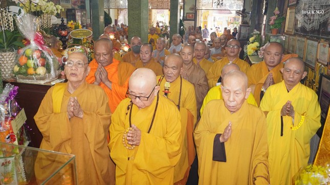 Khóa lễ tụng kinh cầu nguyện