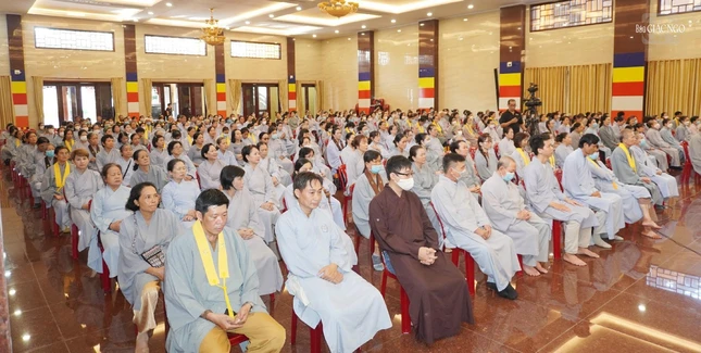 Sau thời gian tạm dừng do dịch bệnh đến nay khóa tu Ngày an lạc được mở lại tại Việt Nam Quốc Tự