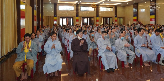 Niềm hoan hỷ trong thời pháp thoại