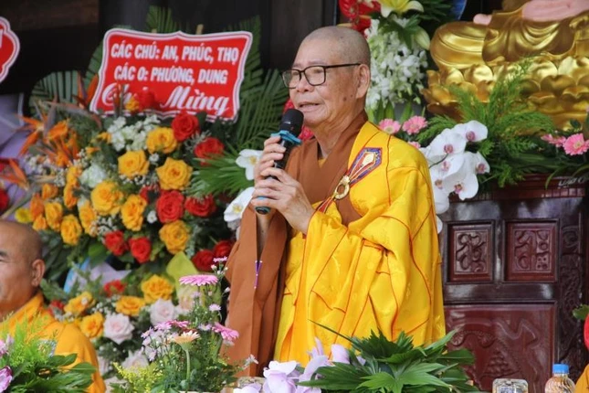 Hòa thượng Thích Châu Quang ban đạo từ