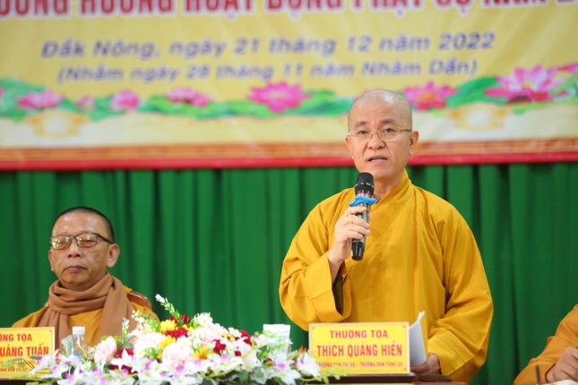 Thượng tọa Thích Quảng Hiền phát biểu khai mạc