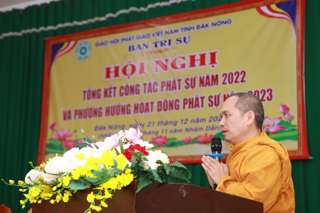 Thượng tọa Thích Giác Nhường báo cáo tổng kết Phật sự năm 2022