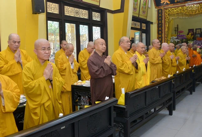 Chư tôn đức các tỉnh thành phố tưởng niệm Chư tôn đức các tỉnh thành phố tưởng niệm