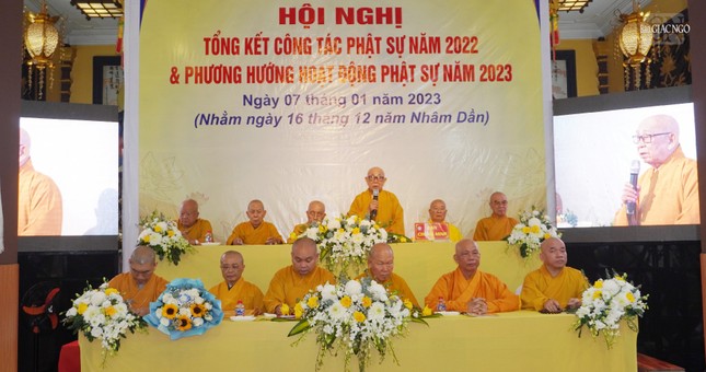 Hòa thượng Thích Như Tín ban đạo từ chứng minh