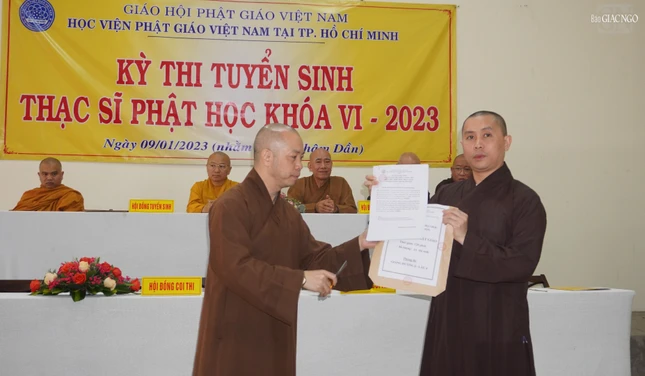 Kiểm tra đề thi