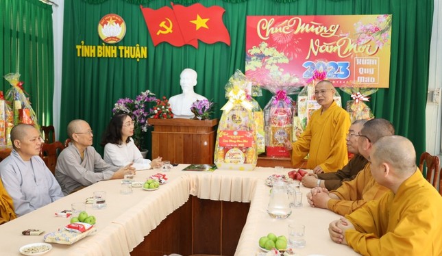 Thăm và chúc mừng năm mới tại Ủy ban MTTQVN tỉnh Bình Thuận Thăm và chúc mừng năm mới tại Ủy ban MTTQVN tỉnh Bình Thuận