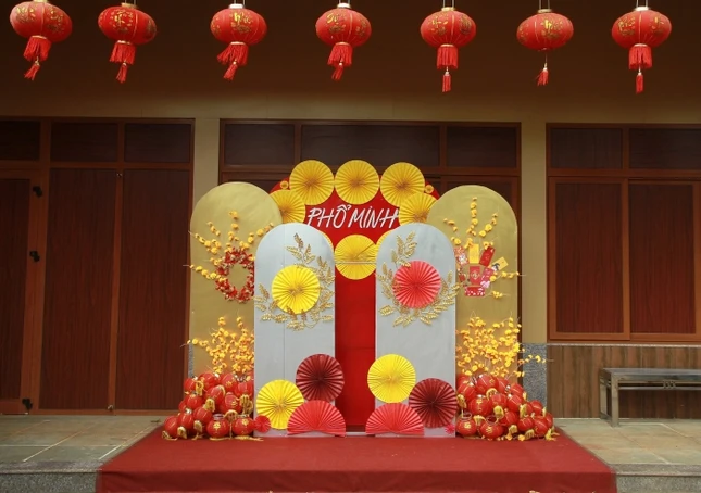 Sắc xuân rực rỡ tại chùa Phổ Minh