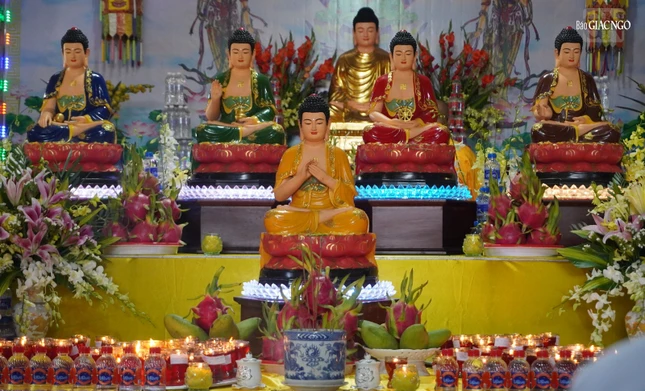 Cầu nguyện quốc thái dân an, mưa thuận gió hòa