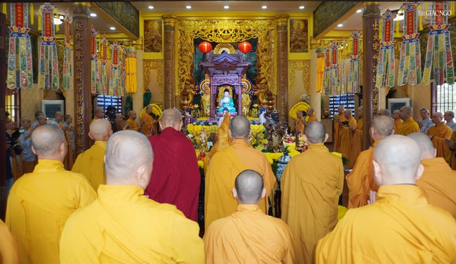 Đàn tràng trang nghiêm