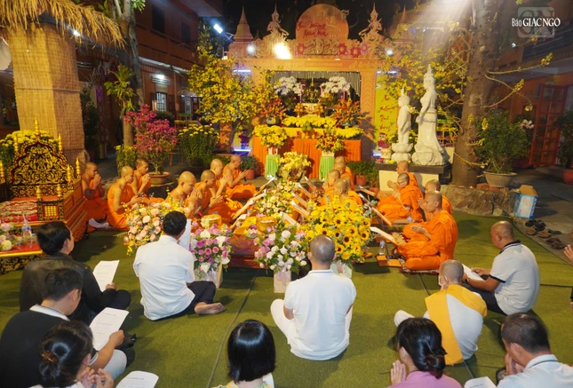 Trang nghiêm lễ Māghapūjā Trang nghiêm lễ Māghapūjā