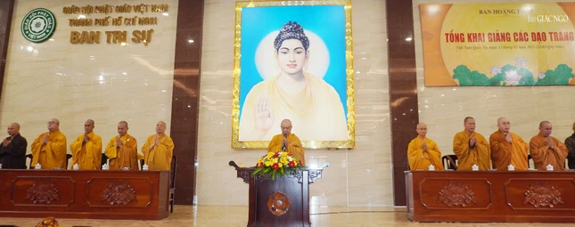 Niệm Phật cầu gia hộ