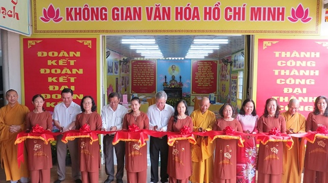 Lễ cắt băng ra mắt Không gian văn hóa Hồ Chí Minh tại chùa Phước Khánh