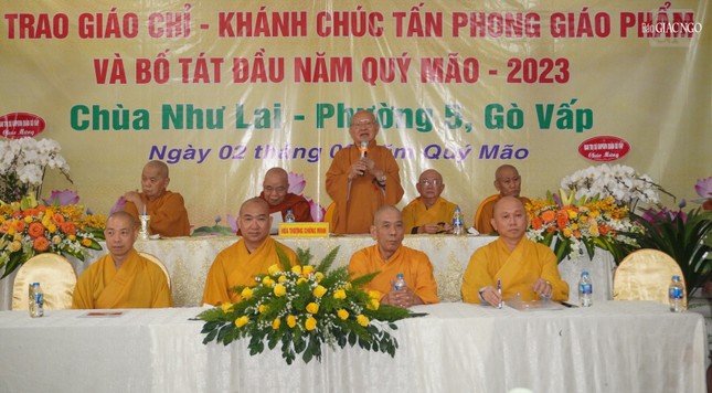 Hòa thượng Thích Giác Thuận ban đạo từ chứng minh