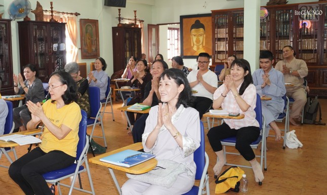 Niềm hoan hỷ khi được tham dự lớp học