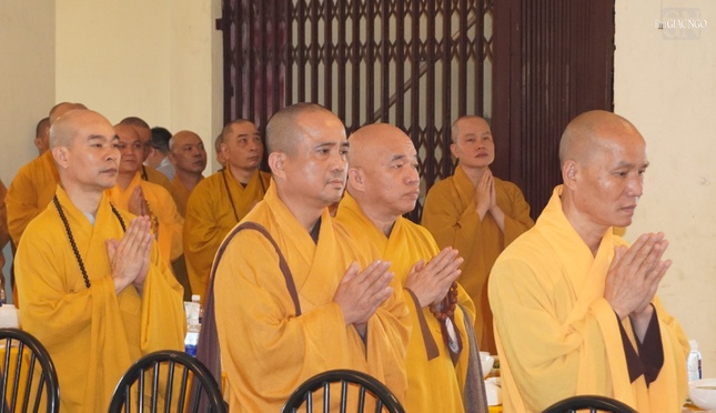 Chư tôn đức TP.HCM, Q.10, và môn phái tổ đình Vĩnh Nghiêm thành kính tưởng niệm