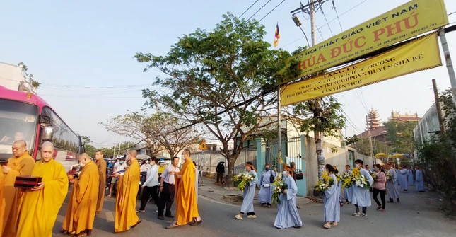 Kim quan sẽ được phụng tống đến Đài hỏa táng Đa Phước H.Bình Chánh, TP.HCM làm lễ trà-tỳ