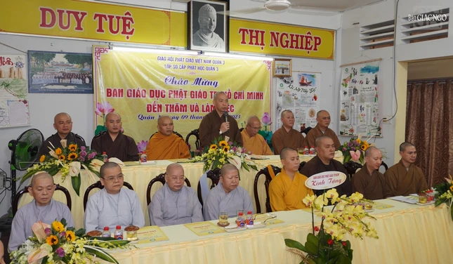 Thượng tọa Thích Quang Thạnh phát biểu tại buổi thăm làm việc với Ban Trị sự GHPGVN Q.3 và Ban Chủ nhiệm Lớp sơ cấp Phật học Q.3 Thượng tọa Thích Quang Thạnh phát biểu tại buổi thăm làm việc với Ban Trị sự GHPGVN Q.3 và Ban Chủ nhiệm Lớp sơ cấp Phật học Q.3