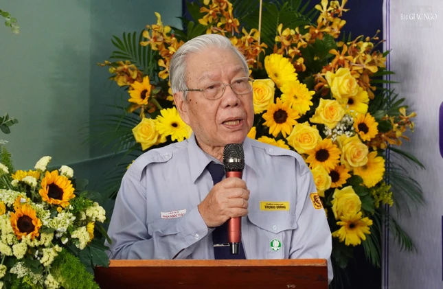 Huynh trưởng cấp Dũng Tâm Giới - Phan Ngọc Thảo, tân Trưởng Phân ban Gia đình Phật tử T.Ư nhiệm kỳ 2022-2027 phát biểu khai mạc