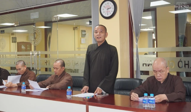 Thượng tọa Thích Minh Nhựt, Phó Trưởng ban kiêm Thư ký Ban Hoằng pháp thông qua kế hoạch