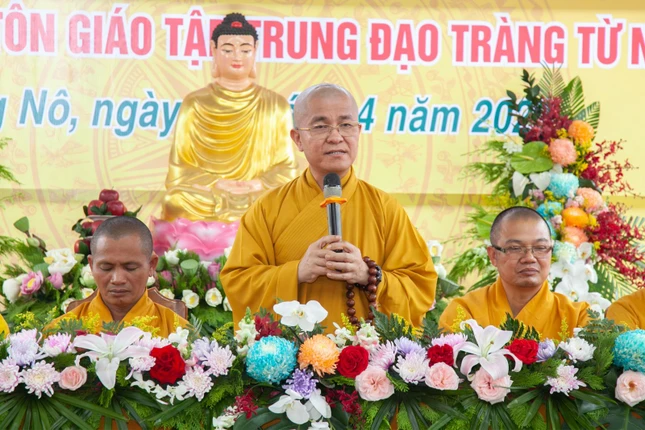 Thượng tọa Thích Quảng Hiền đạo từ