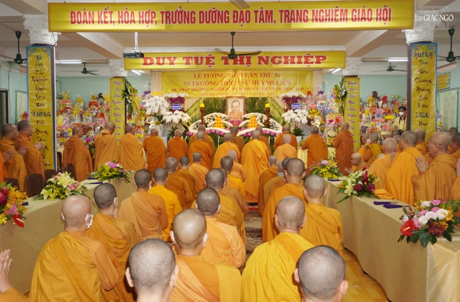 Lễ tưởng niệm Ni trưởng Huỳnh Liên tại tịnh xá Ngọc Phương vào sáng 8-5-2023