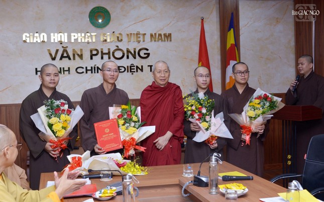 Ra mắt Tổ Thông tin - Truyền thông thuộc Ban Pháp chế T.Ư