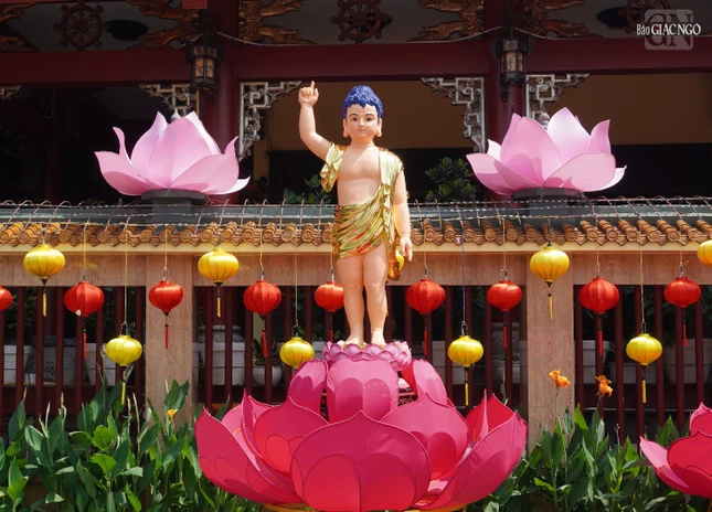 “Thiên thượng thiên hạ, duy ngã độc tôn”