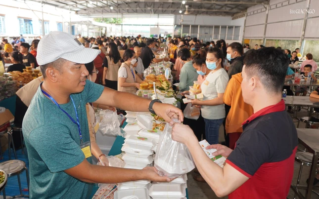 Có trên 20 món chay phục vụ công nhân