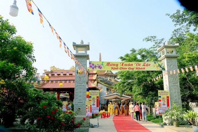 Tịnh xá An Lạc tọa lạc X.Đất Cuốc, H.Bắc Tân Uyên, tỉnh Bình Dương Tịnh xá An Lạc tọa lạc X.Đất Cuốc, H.Bắc Tân Uyên, tỉnh Bình Dương