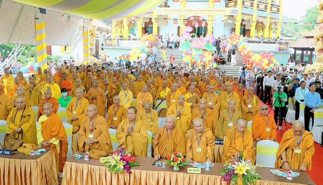 Trang nghiêm lễ Phật đản Phật lịch 2567