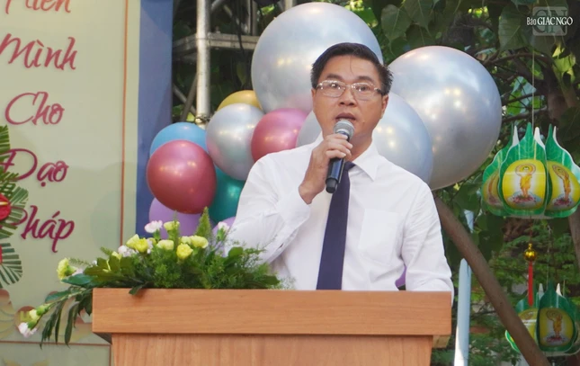 Ông Lê Tấn Tài, Chủ tịch UBMTTQVN Q.12 phát biểu chúc mừng