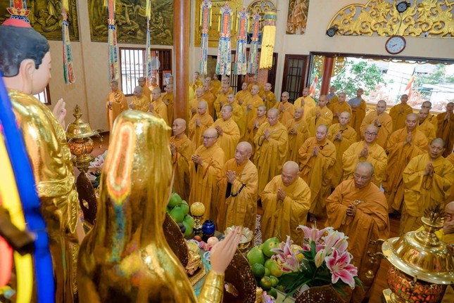 Trang nghiêm lễ tác pháp an cư tại chùa Minh Đạo Trang nghiêm lễ tác pháp an cư tại chùa Minh Đạo