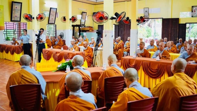 Chư Ni tại trường hạ Liễu Thành