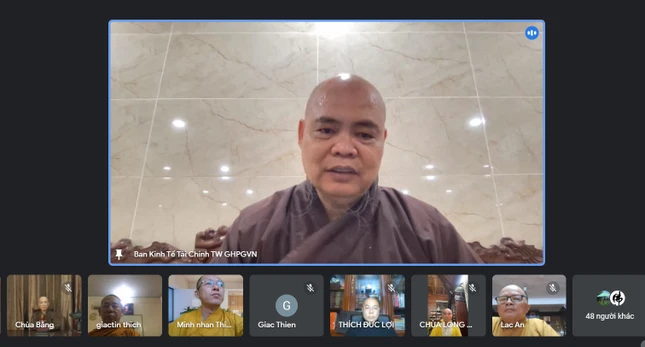 Thượng tọa Thích Thanh Phong, Phó Chủ tịch Hội đồng Trị sự, Trưởng ban Kinh tế - Tài chính T.Ư phát biểu - Ảnh: PSO