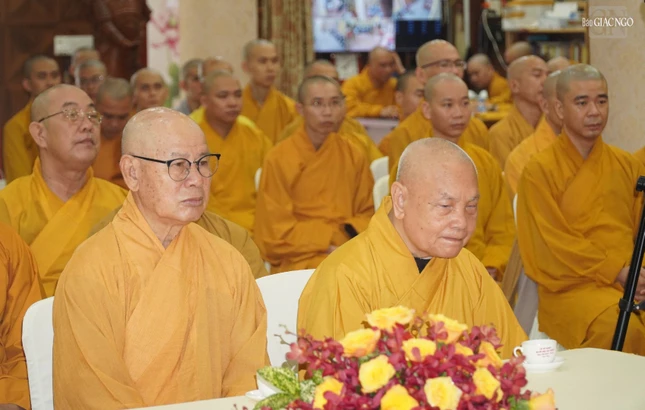 Các sinh hoạt Tăng sự trong mùa an cư đều có sự tham dự chư tôn giáo phẩm của Phật giáo quận. Cùng giữ gìn hình ảnh thiền môn quy củ, trang nghiêm tự thân, góp phần trang nghiêm Tăng đoàn