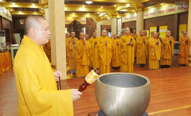 Pháp an cư là làm sao cho thân tâm được yên ổn và lắng dịu các phiền não, nuôi dưỡng an lạc hạnh phúc cho tự thân