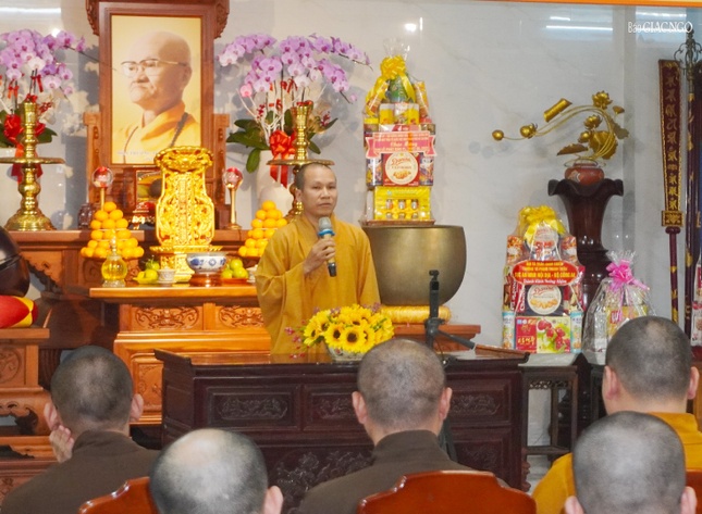 Đại đức Thích Nguyên Ngộ diễn giảng chủ đề Vu lan - Báo Hiếu