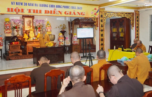 Đại đức Thích Nguyên Giác diễn giảng chủ đề Tam Pháp ấn