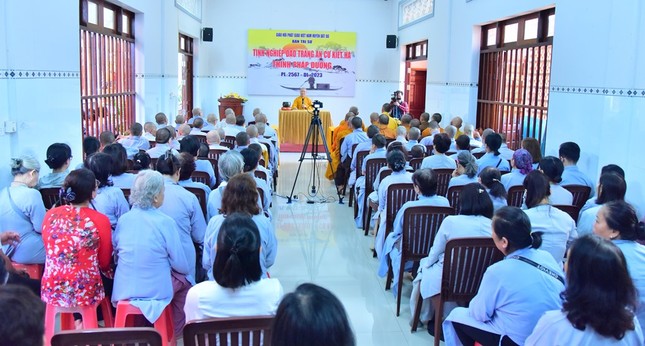 Thượng tọa Thích Nhật Từ chia sẻ đến hành giả an cư tại chùa Bửu Quang Thượng tọa Thích Nhật Từ chia sẻ đến hành giả an cư tại chùa Bửu Quang