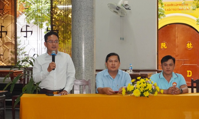 Ông Phạm Minh Tuấn, Phó Chủ tịch UBMTTQVN TP.HCM phát biểu tại buổi thăm trường hạ