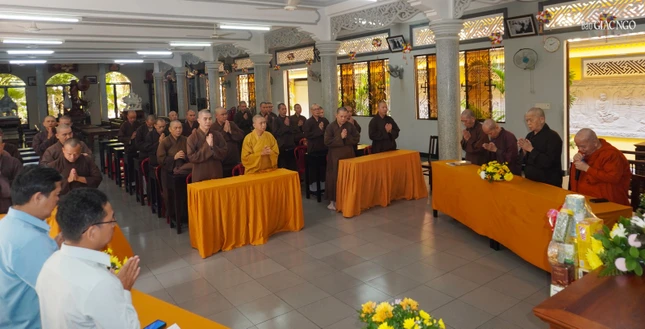 Niệm Phật cầu gia hộ