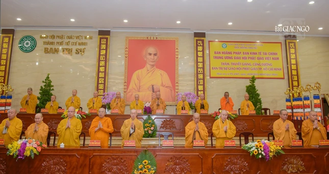 Chư tôn đức Ban Hoằng pháp T.Ư, Ban Kinh tế - Tài chính T.Ư, Ban Thường trực Ban Trị sự GHPGVN TP.HCM