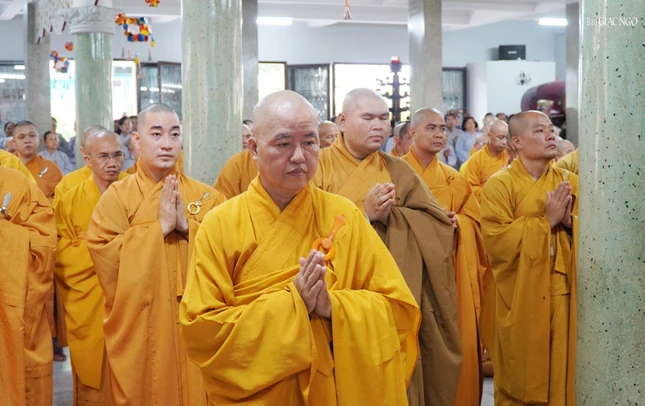 Trường hạ chùa Huỳnh Kim có 138 vị (nội thiền: 40, ngoại thiền: 98)