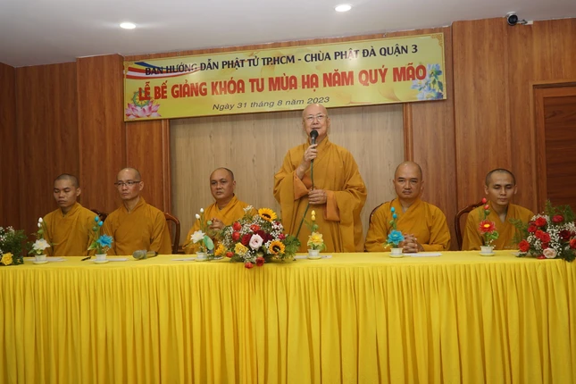 Hòa thượng Thích Chơn Không sách tấn đến Phật tử