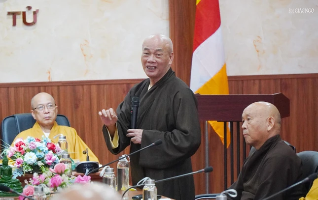 Hòa thượng Thích Giác Đạo, Phó ban Pháp chế T.Ư kiêm Trưởng Phân ban hỗ trợ, tư vấn pháp lý góp ý về tài liệu khóa bồi dưỡng