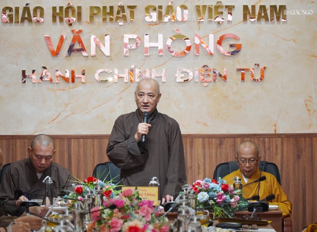 Hòa thượng Thích Huệ Thông phát biểu khai mạc